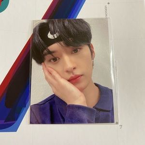 stray kids lee know official photocard